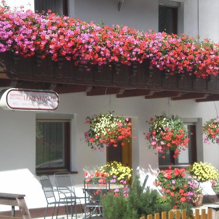 Apartments Alpenrose Flirsch Extérieur photo