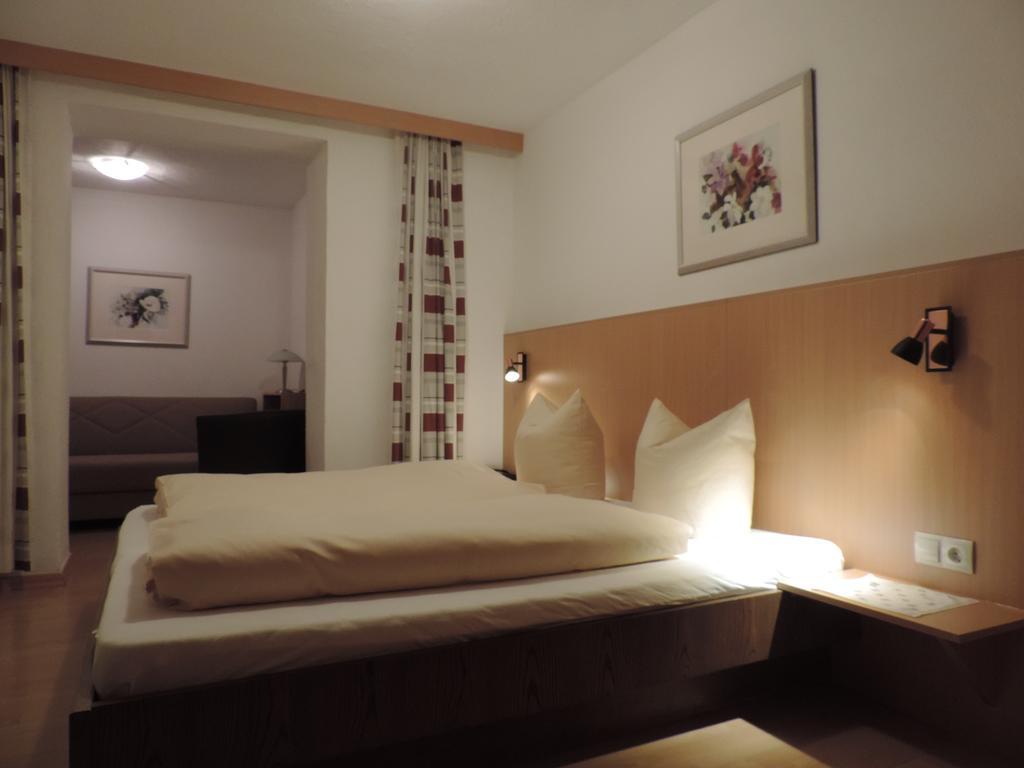 Apartments Alpenrose Flirsch Extérieur photo